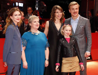 Imágenes de la Berlinale 2019, en la que la película 'Synonymes', dirigida por el cineasta israelí Nadav Lapid, ha sido galardonada con el Oso de Oro.