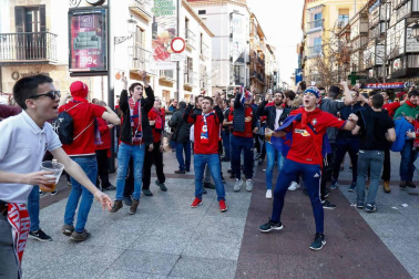 Imágenes de los aficionados rojillos en Soria, antes del partido contra el Numancia.