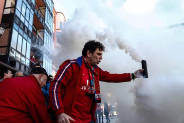 Imágenes de los aficionados rojillos en Soria, antes del partido contra el Numancia.