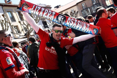 Imágenes de los aficionados rojillos en Soria, antes del partido contra el Numancia.