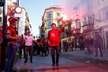 Imágenes de los aficionados rojillos en Soria, antes del partido contra el Numancia.