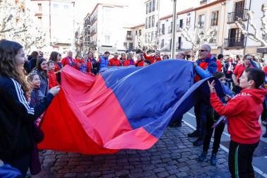 Imágenes de los aficionados rojillos en Soria, antes del partido contra el Numancia.