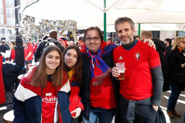 Imágenes de los aficionados rojillos en Soria, antes del partido contra el Numancia.