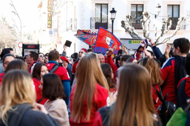 Imágenes de los aficionados rojillos en Soria, antes del partido contra el Numancia.