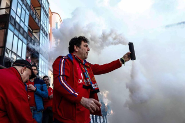 Imágenes de los aficionados rojillos en Soria, antes del partido contra el Numancia.