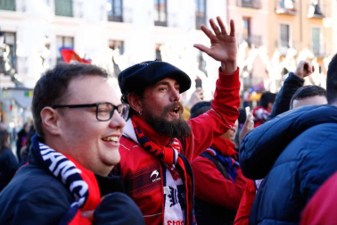 Imágenes de los aficionados rojillos en Soria, antes del partido contra el Numancia.