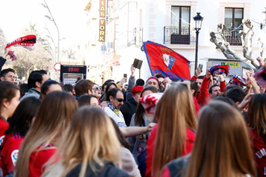 Imágenes de los aficionados rojillos en Soria, antes del partido contra el Numancia.