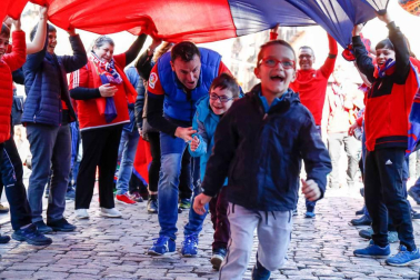 Imágenes de los aficionados rojillos en Soria, antes del partido contra el Numancia.