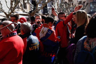 Imágenes de los aficionados rojillos en Soria, antes del partido contra el Numancia.