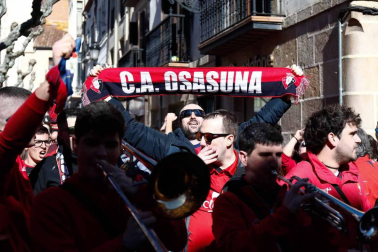 Imágenes de los aficionados rojillos en Soria, antes del partido contra el Numancia.