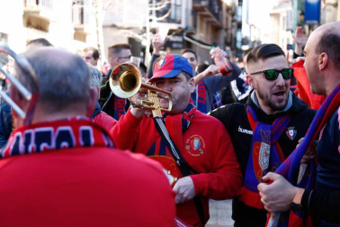 Imágenes de los aficionados rojillos en Soria, antes del partido contra el Numancia.