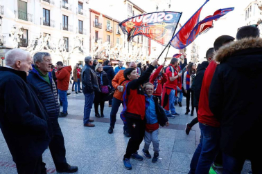 Imágenes de los aficionados rojillos en Soria, antes del partido contra el Numancia.
