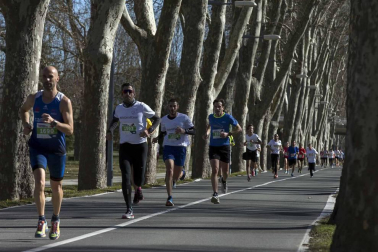 Imágenes de la tercera edición de la Carrera de los Valientes, celebrada este domingo en el campus de la Universidad de Navarra.