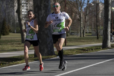 Imágenes de la tercera edición de la Carrera de los Valientes, celebrada este domingo en el campus de la Universidad de Navarra.