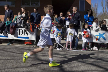 Imágenes de la tercera edición de la Carrera de los Valientes, celebrada este domingo en el campus de la Universidad de Navarra.