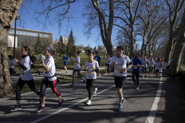 Imágenes de la tercera edición de la Carrera de los Valientes, celebrada este domingo en el campus de la Universidad de Navarra.