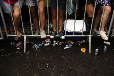 Disfraces tradicionales, bailes, carrozas por tierra y agua... Así están viviendo varias ciudades de Europa y América sus Carnavales