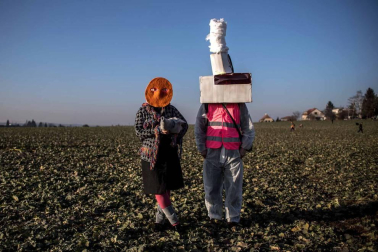 Disfraces tradicionales, bailes, carrozas por tierra y agua... Así están viviendo varias ciudades de Europa y América sus Carnavales