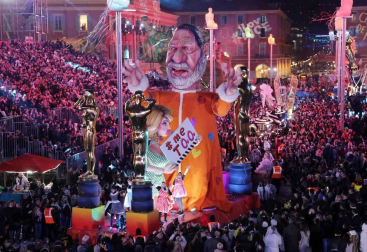 Disfraces tradicionales, bailes, carrozas por tierra y agua... Así están viviendo varias ciudades de Europa y América sus Carnavales