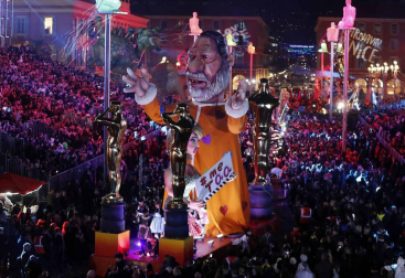 Disfraces tradicionales, bailes, carrozas por tierra y agua... Así están viviendo varias ciudades de Europa y América sus Carnavales