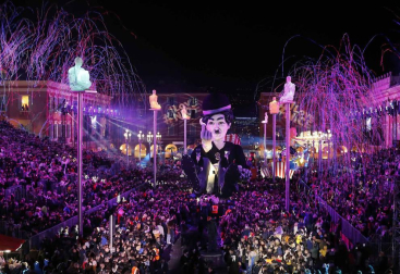 Disfraces tradicionales, bailes, carrozas por tierra y agua... Así están viviendo varias ciudades de Europa y América sus Carnavales