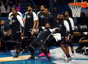 Este lunes 18 de febrero se disputó en el Spectrum Center de Charlotte el Al Starr Game 2019 con victoria del equipo de LeBron Ja mes sobre el conjunto liderado por Kevin Durant por 178-164.