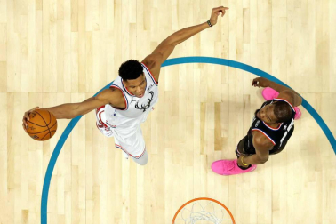 Este lunes 18 de febrero se disputó en el Spectrum Center de Charlotte el Al Starr Game 2019 con victoria del equipo de LeBron Ja mes sobre el conjunto liderado por Kevin Durant por 178-164.