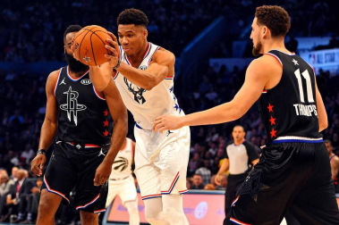 Este lunes 18 de febrero se disputó en el Spectrum Center de Charlotte el Al Starr Game 2019 con victoria del equipo de LeBron Ja mes sobre el conjunto liderado por Kevin Durant por 178-164.