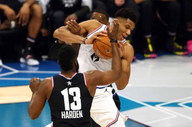 Este lunes 18 de febrero se disputó en el Spectrum Center de Charlotte el Al Starr Game 2019 con victoria del equipo de LeBron Ja mes sobre el conjunto liderado por Kevin Durant por 178-164.