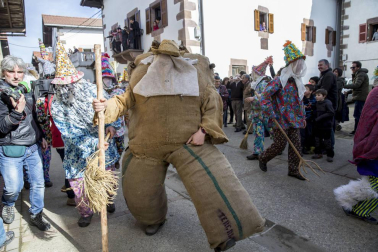 Carnaval de Lantz, bajo el disfraz