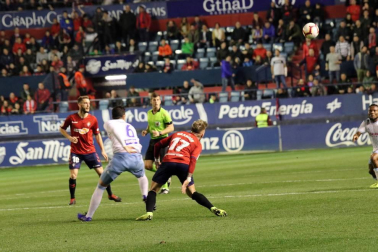 Imágenes del partido Osasuna-Zaragoza disputado en El Sadar.