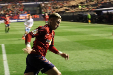 Imágenes del partido Osasuna-Zaragoza disputado en El Sadar.