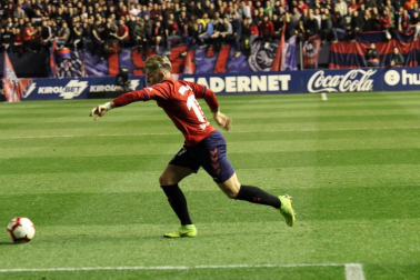 Imágenes del partido Osasuna-Zaragoza disputado en El Sadar.