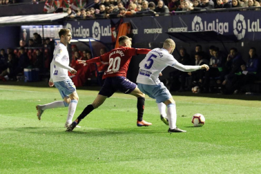 Imágenes del partido Osasuna-Zaragoza disputado en El Sadar.