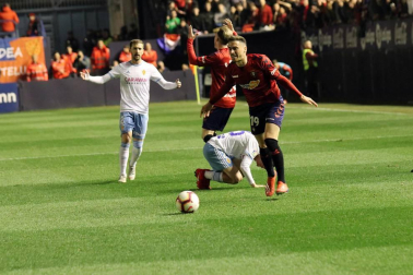 Imágenes del partido Osasuna-Zaragoza disputado en El Sadar.