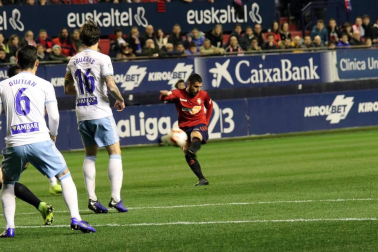 Imágenes del partido Osasuna-Zaragoza disputado en El Sadar.