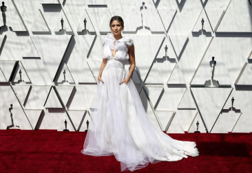 Los looks que han lucido sobre la alfombra roja los invitados a los premios Oscar 2019.