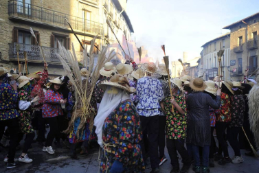 Fotos de la jornada de carnaval del sábado en Olite
