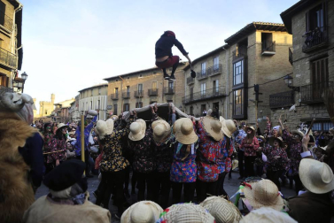 Fotos de la jornada de carnaval del sábado en Olite