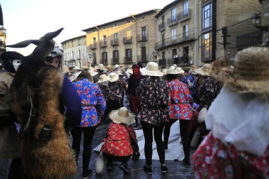 Fotos de la jornada de carnaval del sábado en Olite
