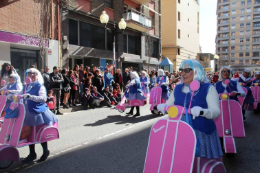 Fotos de los mejores disfraces de carnaval del desfile del domingo en Tudeola