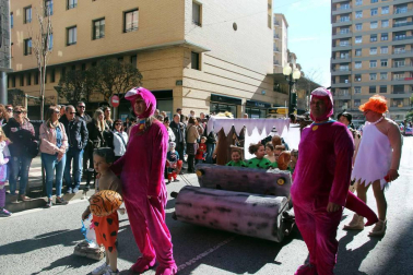 Fotos de los mejores disfraces de carnaval del desfile del domingo en Tudeola
