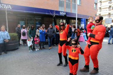 Fotos de los mejores disfraces de carnaval del desfile del domingo en Tudeola