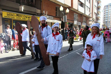 Fotos de los mejores disfraces de carnaval del desfile del domingo en Tudeola