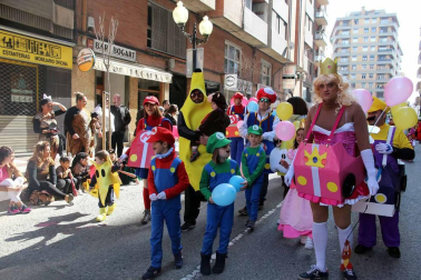Fotos de los mejores disfraces de carnaval del desfile del domingo en Tudeola