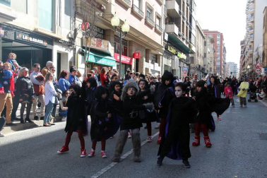 Fotos de los mejores disfraces de carnaval del desfile del domingo en Tudeola