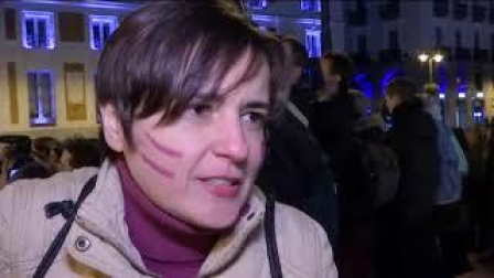 Vídeo de la cacerolada feminista en Sol (Madrid) con el que se da comienzo al Día Internacional de la Mujer