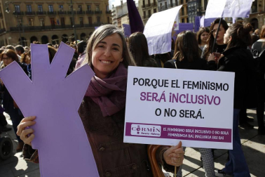 Concentración en la plaza del Castillo de Pamplona por el Día de la Mujer