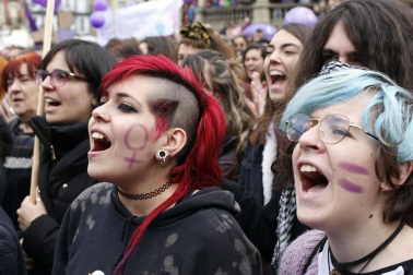 Concentración en la plaza del Castillo de Pamplona por el Día de la Mujer