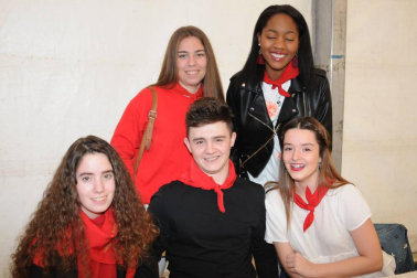 Del 2 al 5 de este mes, los vecinos de Cárcar disfrutaron de sus Fiestas de marzo. La cámara de ¡Click! se acercó el viernes por la tarde para disfrutar del concierto organizado en la carpa de las escuelas, que corrió a cargo de la orquesta Nueva Alaska. Una vez finalizado, los allí reunidos se unieron a la tradicional 'Bajada al paredón', que contó con la ambientación de la txaranga Aburrecalles.